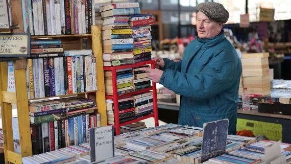 Book trader