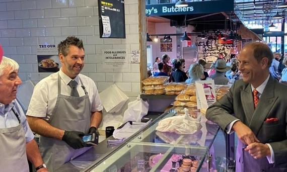 Earl of Wessex visits Arthur Strands