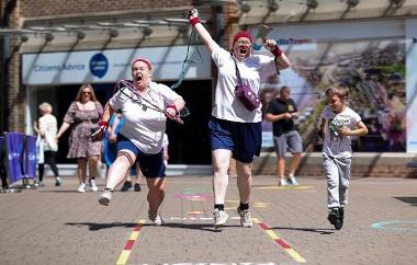Wonky Olympic performers
