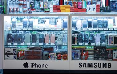 Iphone and Samsung phones